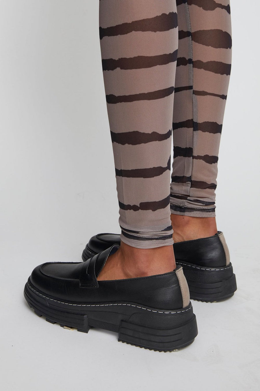 houston legging on model