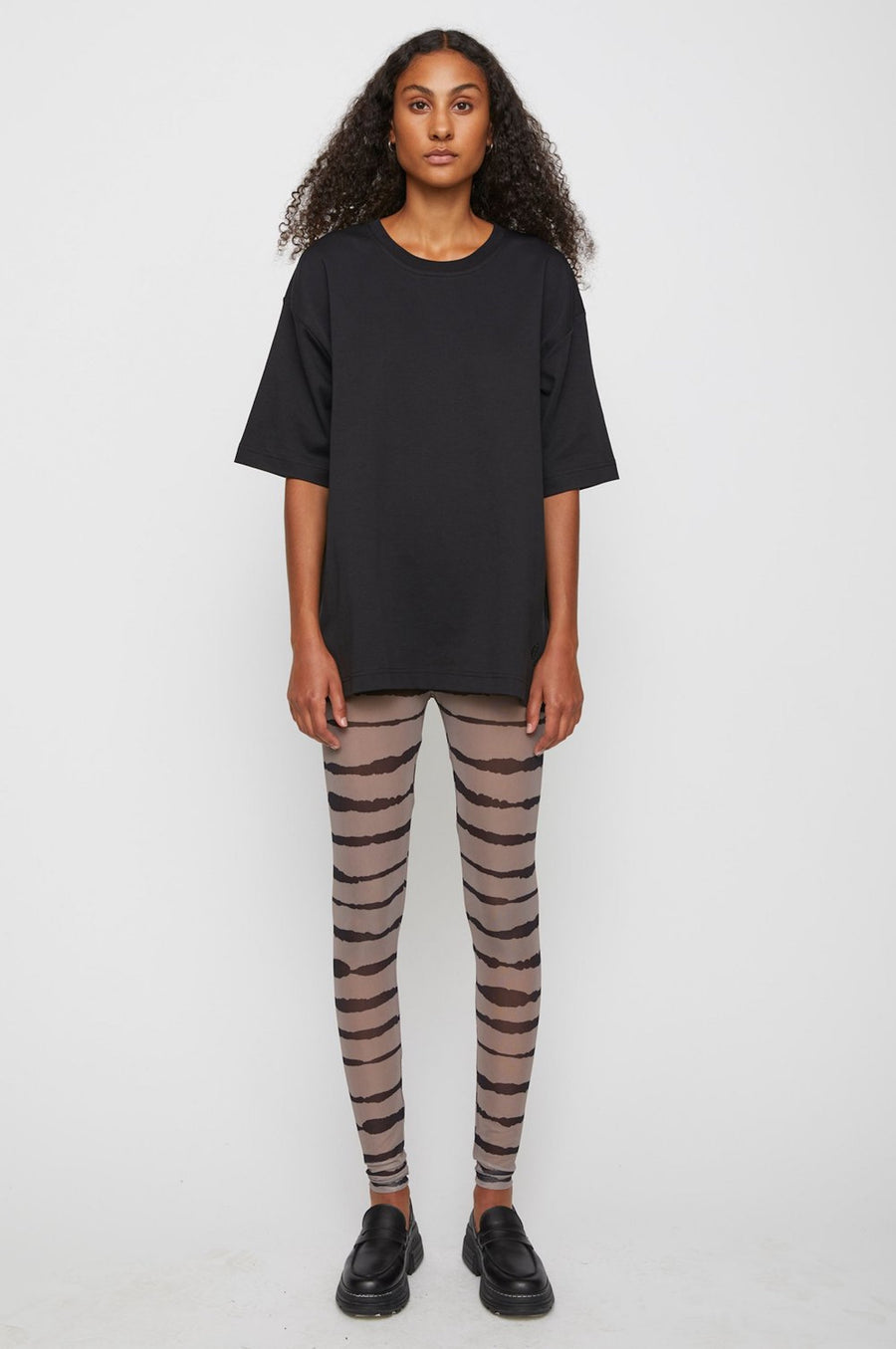 houston legging on model